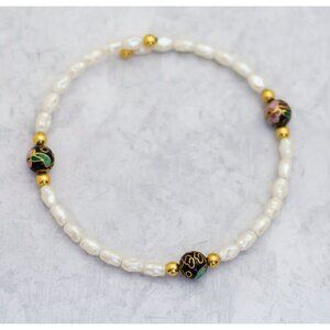 8 inch, Vintage White Faux Pearl Statement Unique Bracelet - C8